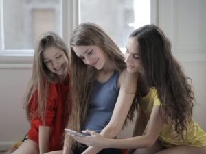 dating Ukrainian girls
